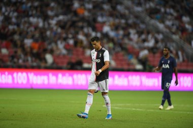 Kallang, Singapur - 21 Temmuz 2019: Juventus 'un oyuncusu Cristiano Ronaldo, Juventus ve Spurs arasında Singapur' daki ulusal stadyumda 2019 yılındaki eylemde.   