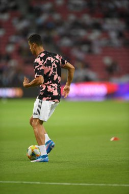 Kallang, Singapur - 21 Temmuz 2019: Juventus 'un oyuncusu Cristiano Ronaldo, Juventus ve Spurs arasında Singapur' daki ulusal stadyumda 2019 yılındaki eylemde.  