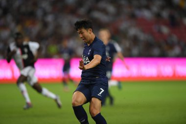 Kallang, Singapur - 21 Temmuz 2019: Heung-Min Son, Tottenham Hotspur oyuncusu Juventus ile Singapur 'daki ulusal stadyumda oynanan maç sırasında 