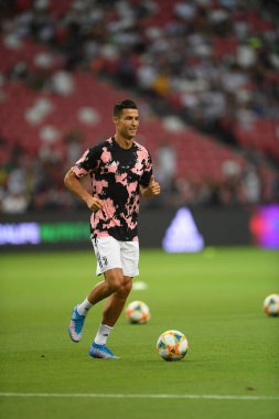 Kallang, Singapur - 21 Temmuz 2019: Juventus 'un oyuncusu Cristiano Ronaldo, Juventus ve Spurs arasında Singapur' daki ulusal stadyumda 2019 yılındaki eylemde.   