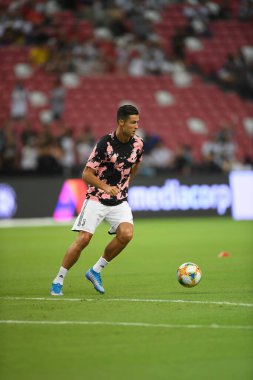 Kallang, Singapur - 21 Temmuz 2019: Juventus 'un oyuncusu Cristiano Ronaldo, Juventus ve Spurs arasında Singapur' daki ulusal stadyumda 2019 yılındaki eylemde.  
