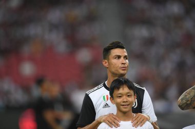 Kallang, Singapur - 21 Temmuz 2019: Juventus 'un oyuncusu Cristiano Ronaldo, Juventus ve Spurs arasında Singapur' daki ulusal stadyumda 2019 yılındaki eylemde.   
