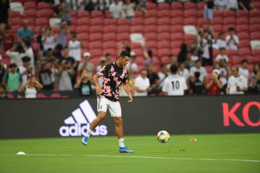 Kallang, Singapur - 21 Temmuz 2019: Juventus 'un oyuncusu Cristiano Ronaldo, Juventus ve Spurs arasında Singapur' daki ulusal stadyumda 2019 yılındaki eylemde.   