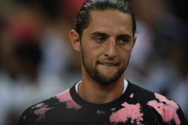 Kallang, Singapur - 21 Temmuz 2019: Juventus 'un oyuncusu, Juventus ve Spurs arasında Singapur' daki ulusal stadyumda 2019 yılındaki eylemde.  