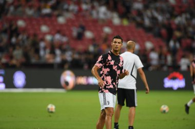 Kallang, Singapur - 21 Temmuz 2019: Juventus 'un oyuncusu Cristiano Ronaldo, Juventus ve Spurs arasında Singapur' daki ulusal stadyumda 2019 yılındaki eylemde.  