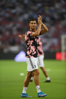 Kallang, Singapur - 21 Temmuz 2019: Juventus 'un oyuncusu Cristiano Ronaldo, Juventus ve Spurs arasında Singapur' daki ulusal stadyumda 2019 yılındaki eylemde.  