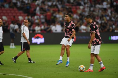Kallang, Singapur - 21 Temmuz 2019: Juventus 'un oyuncusu Cristiano Ronaldo, Juventus ve Spurs arasında Singapur' daki ulusal stadyumda 2019 yılındaki eylemde.   