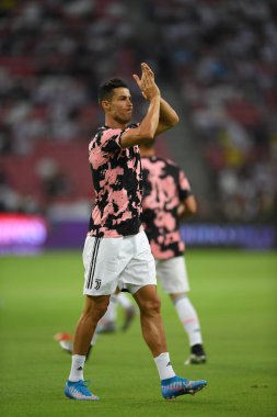 Kallang, Singapur - 21 Temmuz 2019: Juventus 'un oyuncusu Cristiano Ronaldo, Juventus ve Spurs arasında Singapur' daki ulusal stadyumda 2019 yılındaki eylemde.  