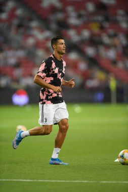 Kallang, Singapur - 21 Temmuz 2019: Juventus 'un oyuncusu Cristiano Ronaldo, Juventus ve Spurs arasında Singapur' daki ulusal stadyumda 2019 yılındaki eylemde. 
