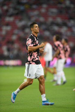 Kallang, Singapur - 21 Temmuz 2019: Juventus 'un oyuncusu Cristiano Ronaldo, Juventus ve Spurs arasında Singapur' daki ulusal stadyumda 2019 yılındaki eylemde.  