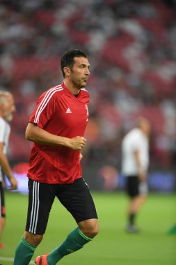 Kallang, Singapur - 21 Temmuz 2019: Juventus 'un oyuncusu Gianluigi Buffon, Juventus ile Singapur Ulusal Stadyumu arasındaki buzul 2019 savaşında 