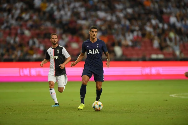 Kallang, Singapur - 21 Temmuz 2019: Erik Lamela, Tottenham Hotspur oyuncusu Juventus ile Singapur Ulusal Stadyumu arasındaki buzul 2019 sırasında 