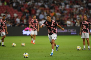 Kallang, Singapur - 21 Temmuz 2019: Juventus 'un Cristiano Ronaldo oyuncusu, Juventus ile Tottenham Hotspur arasında 2019 yılında Singapur' un başkenti Singapur 'da görev yaptı.