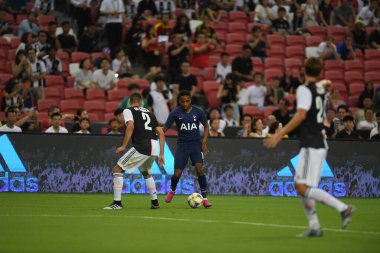Kallang, Singapur - 21 Temmuz 2019: Kyle Walker-Peters Tottenham hotspur oyuncusu Juventus ile Tottenham Hotspur arasında 2019 yılındaki ulusal stadyumda eylem halinde.