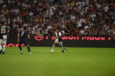 Kallang, Singapur - 21 Temmuz 2019: Juventus 'un oyuncusu, Juventus ve Spur arasında Singapur' daki ulusal stadyumda 2019 yılındaki eylemde.