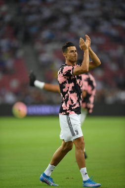 Kallang, Singapur - 21 Temmuz 2019: Juventus 'un Cristiano Ronaldo oyuncusu, Juventus ile Tottenham Hotspur arasında 2019 yılında Singapur' un başkenti Singapur 'da görev yaptı.