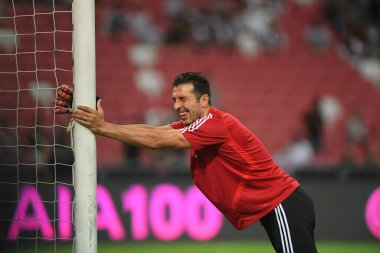 Kallang, Singapur - 21 Temmuz 2019: Juventus 'un Gianluigi Buffon oyuncusu Juventus ile Tottenham Hotspur arasında ulusal stadyum, Singapur