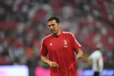 Kallang, Singapur - 21 Temmuz 2019: Juventus 'un Gianluigi Buffon oyuncusu Juventus ile Tottenham Hotspur arasında ulusal stadyum, Singapur