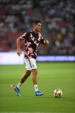 Kallang, Singapur - 21 Temmuz 2019: Juventus 'un Cristiano Ronaldo oyuncusu, Juventus ile Tottenham Hotspur arasında 2019 yılında Singapur' un başkenti Singapur 'da görev yaptı.