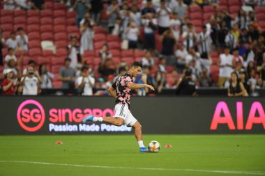 Kallang, Singapur - 21 Temmuz 2019: Juventus 'un Cristiano Ronaldo oyuncusu, Juventus ile Tottenham Hotspur arasında 2019 yılında Singapur' un başkenti Singapur 'da görev yaptı.
