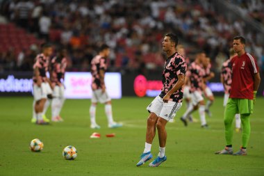 Kallang, Singapur - 21 Temmuz 2019: Juventus 'un Cristiano Ronaldo oyuncusu, Juventus ile Tottenham Hotspur arasında 2019 yılında Singapur' un başkenti Singapur 'da görev yaptı.