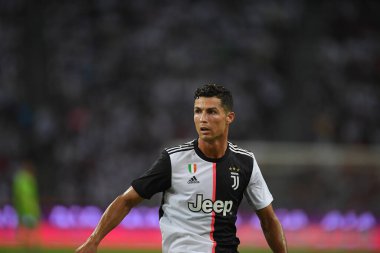 Kallang, Singapur - 21 Temmuz 2019: Juventus 'un Cristiano Ronaldo oyuncusu Juventus ile Singapur' daki ulusal stadyumdaki mahmuzlar arasında 2019 yılındaki eylemde.