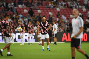 Kallang, Singapur - 21 Temmuz 2019: Juventus 'un Cristiano Ronaldo oyuncusu, Juventus ile Tottenham Hotspur arasında 2019 yılında Singapur' un başkenti Singapur 'da görev yaptı.