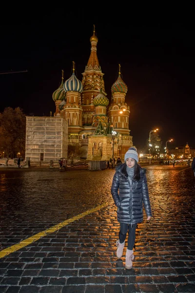 Young Woman Asia Portrait Red Square Saint Basil Cathedral Background — Photo