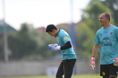 Bangkok, Tayland - 30 Mayıs 2019: Kawin Thamsatchanan, Tayland 'daki Alp futbolu kampında 2019 kral kupası turnuvası öncesinde antrenman yapıyor