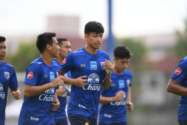 Bangkok, Tayland - 30 Mayıs 2019: Tayland 'daki Alp Futbol Kampı' nda düzenlenen 2019 kral kupası turnuvası öncesinde Tanaboon Kesarat antrenman yapıyor