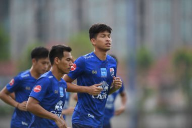 Bangkok, Tayland - 30 Mayıs 2019: Tayland 'daki Alp Futbol Kampı' nda düzenlenen 2019 kral kupası turnuvası öncesinde Tanaboon Kesarat antrenman yapıyor