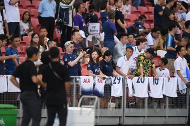 Kallang-singapore-19jul2019-Unidentified fan of tottenham hotspur in action during official training before icc2019 at national stadium,singapore