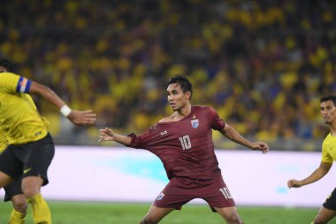 Kuala lumphur-Malezya-14 Kasım 2019: Teerasil Dangda 10 Tayland Oyuncusu FIFA Dünya Kupası Katarı 2022 'de Malezya' ya karşı Bukit Jalil, Malezya