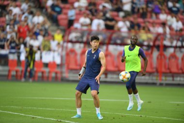 Kallang-singapore-19jul2019-Heung-Min Son player of tottenham hotspur in action during official training before icc2019 at national stadium,singapore
