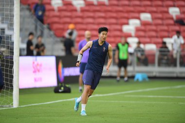 Kallang-singapore-19jul2019-Heung-Min Son player of tottenham hotspur in action during official training before icc2019 at national stadium,singapore