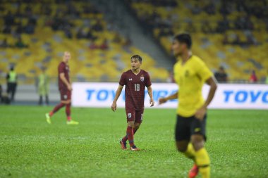 Kuala lumphur-Malezya-14 Kasım 2019: Chanathip Songkasin 18 Tayland Oyuncusu FIFA Dünya Kupası Katarı 2022 'de Malezya' ya karşı Malezya, Malezya 'da oynuyordu