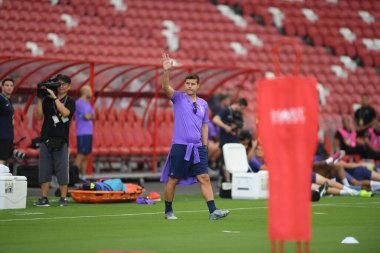 Kallang-singapore-19jul2019-Mauricio Pochettino head coach of tottenham hotspur in action during official training before icc2019 at national stadium,singapore