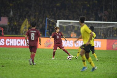 Kuala lumphur-Malezya-14Nov2019: Siwakorn Tiatrakul 21 Tayland Futbolcusu FIFA Dünya Kupası Katarı 2022 'de Malezya' ya karşı Malezya, Malezya 