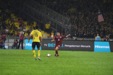 Kuala lumphur-Malezya-14 Kasım 2019: Phitiwat Sukjitthammakul 16 Tayland Oyuncusu FIFA Dünya Kupası Katarı 2022 'de Malezya' ya karşı Bukit Jalil, Malezya