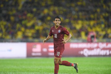 Kuala lumphur-Malezya-14 Kasım 2019: Teerasil Dangda 10 Tayland Oyuncusu FIFA Dünya Kupası Katarı 2022 'de Malezya' ya karşı Bukit Jalil, Malezya