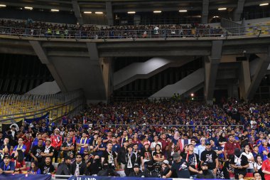Kuala lumphur-Malezya-14 Kasım 2019: FIFA Dünya Kupası sırasında Malezya 'ya karşı Malezya, Malezya' da düzenlenen 2022 Dünya Kupası 'nda Tayland' ın tanımlanamayan bir taraftarı
