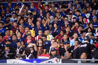 Kuala lumphur-Malezya-14 Kasım 2019: FIFA Dünya Kupası sırasında Malezya 'ya karşı Malezya, Malezya' da düzenlenen 2022 Dünya Kupası 'nda Tayland' ın tanımlanamayan bir taraftarı
