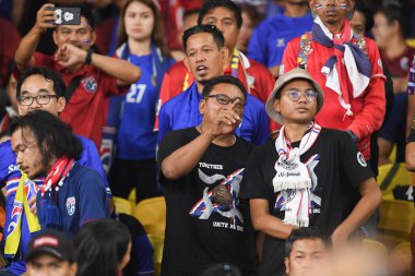 Kuala lumphur-Malezya-14 Kasım 2019: FIFA Dünya Kupası sırasında Malezya 'ya karşı Malezya, Malezya' da düzenlenen 2022 Dünya Kupası 'nda Tayland' ın tanımlanamayan bir taraftarı