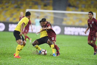 Kuala lumphur-Malezya-14 Kasım 2019: Chanathip Songkasin 18 Tayland Oyuncusu FIFA Dünya Kupası Katarı 2022 'de Malezya' ya karşı Malezya, Malezya 'da oynuyordu