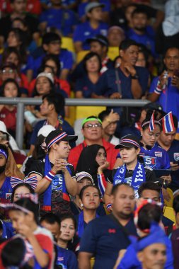 Kuala lumphur-Malezya-14 Kasım 2019: FIFA Dünya Kupası sırasında Malezya 'ya karşı Malezya, Malezya' da düzenlenen 2022 Dünya Kupası 'nda Tayland' ın tanımlanamayan bir taraftarı