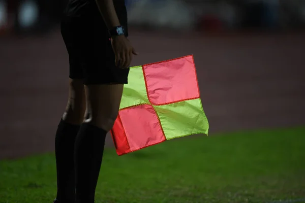 Assistant Referee Hold Flag Background Close — Foto Stock