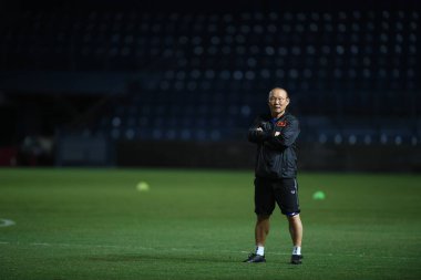 Buriram, Tayland - 3 Haziran 2019: Park Hang-seo turnuvası öncesi antrenman koçu King Cup 2019 'da Chang Arena, Tayland' da