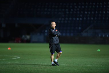 Buriram, Tayland - 3 Haziran 2019: Park Hang-seo turnuvası öncesi antrenman koçu King Cup 2019 'da Chang Arena, Tayland' da