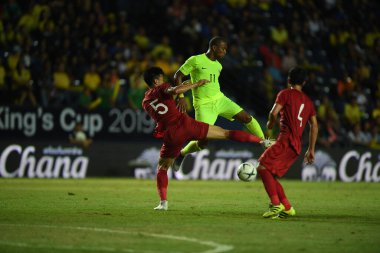 Buriram, Tayland - 8 Haziran 2019: Gevaro Giomar Magno Nepomuceno # 11 Curacao Oyuncusu Chang Arena, Buriram, Tayland 'da oynanan Kings Cup final maçı sırasında
