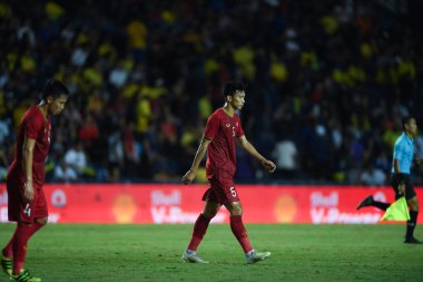 Buriram, Tayland - 8 Haziran 2019: Vn Hu # 5 Vietnam 'da Kings Cup final maçı sırasında Chang Arena, Buriram, Tayland' da Curacao 'ya karşı